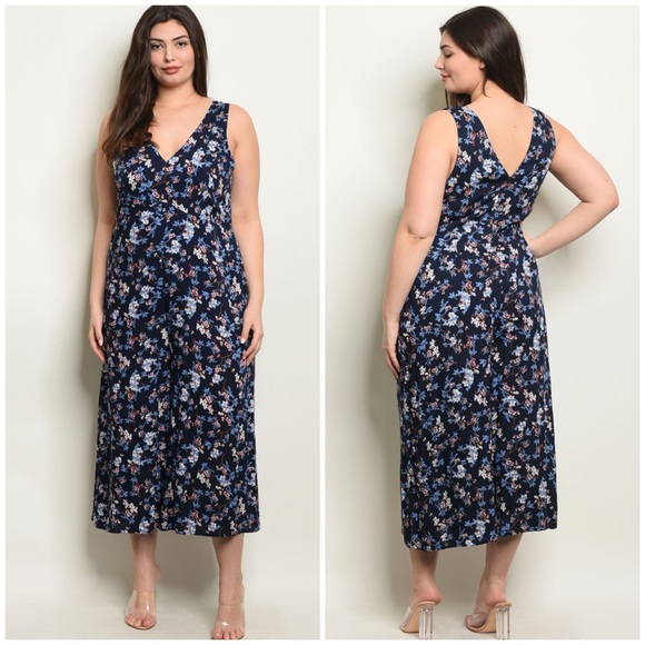 Pants - CLEARANCE ‼️NAVY FLORAL PLUS SIZE- JUMPSUIT